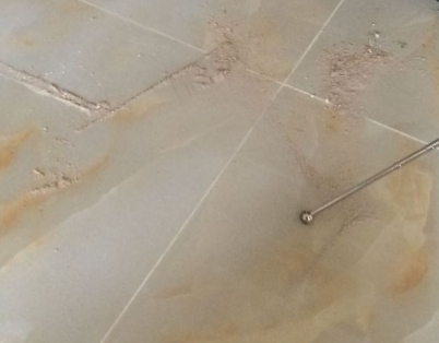 南沙瓷砖空鼓维修公司分享粘合剂选择不当在瓷砖铺贴过程中可能导致以下问题